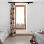 Holiday home Pin E Cele *