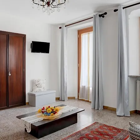 펜션 Pin E Cele 드로네로